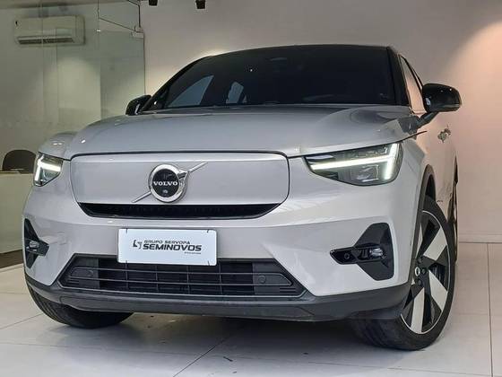 VOLVO C40 P8 RECHARGE PURE ELECTRIC AWD VOLVO C40 P8 RECHARGE PURE ELECTRIC AWD
